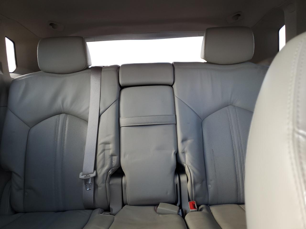 2010 CADILLAC SRX