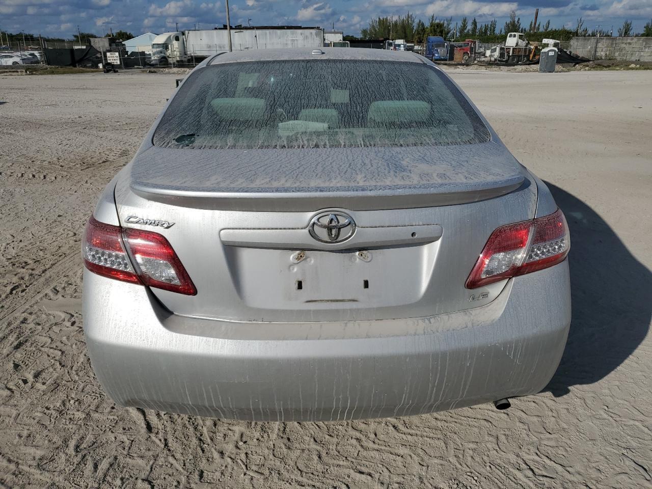 2010 TOYOTA CAMRY