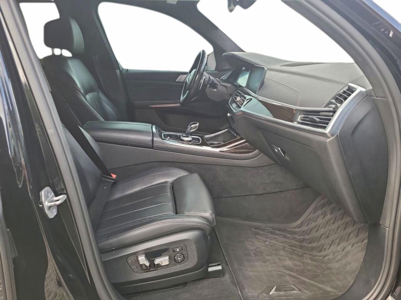 2022 BMW X7
