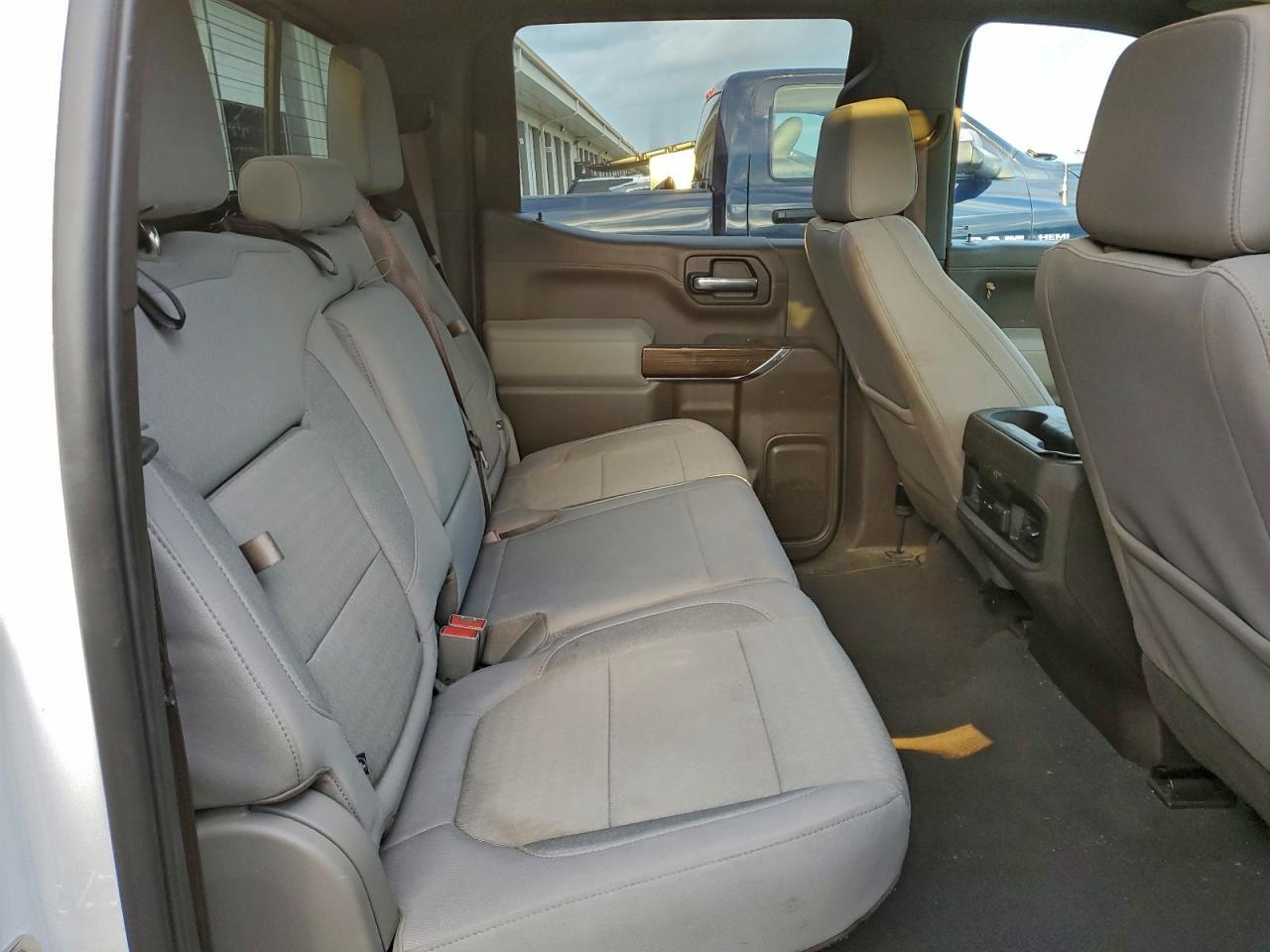2021 CHEVROLET Silverado