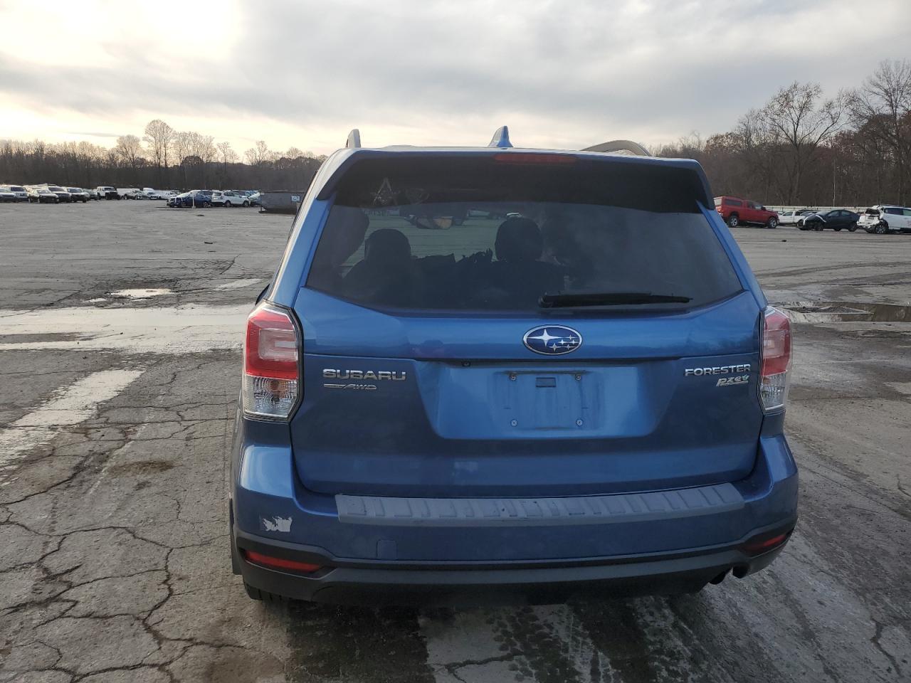 2017 SUBARU FORESTER
