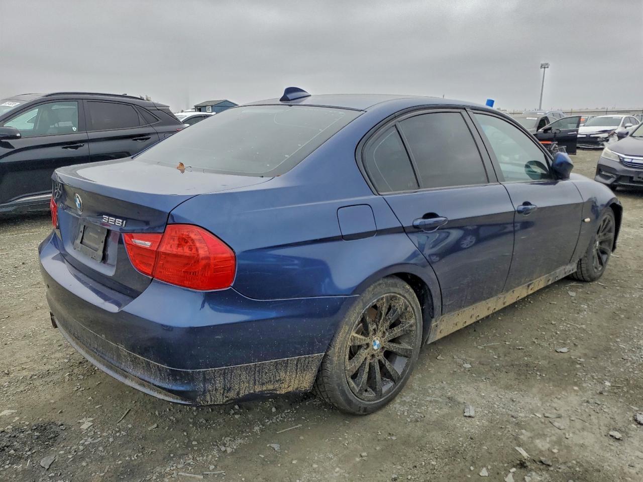 2011 BMW 3 SERIES