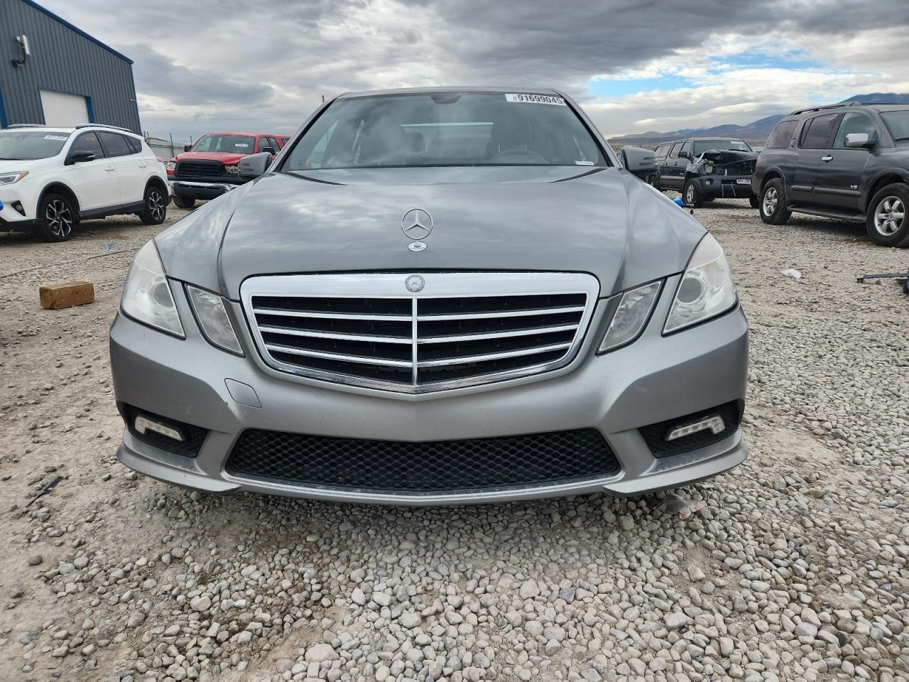 2011 MERCEDES-BENZ E-Class