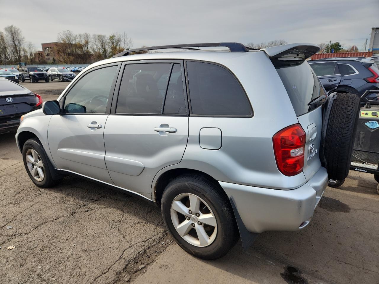 2004 TOYOTA RAV4