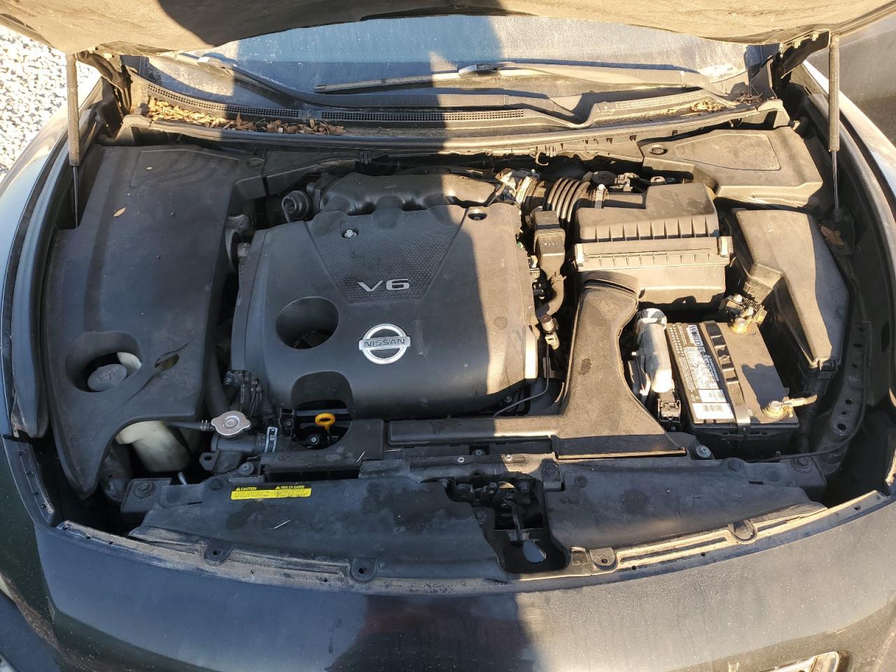 2010 NISSAN Maxima