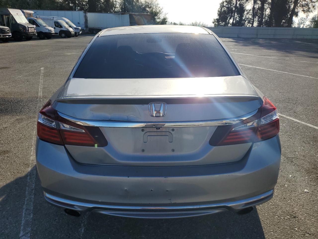 2017 HONDA ACCORD