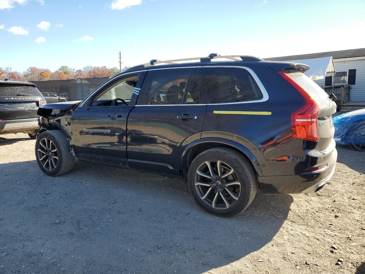 2019 VOLVO XC90