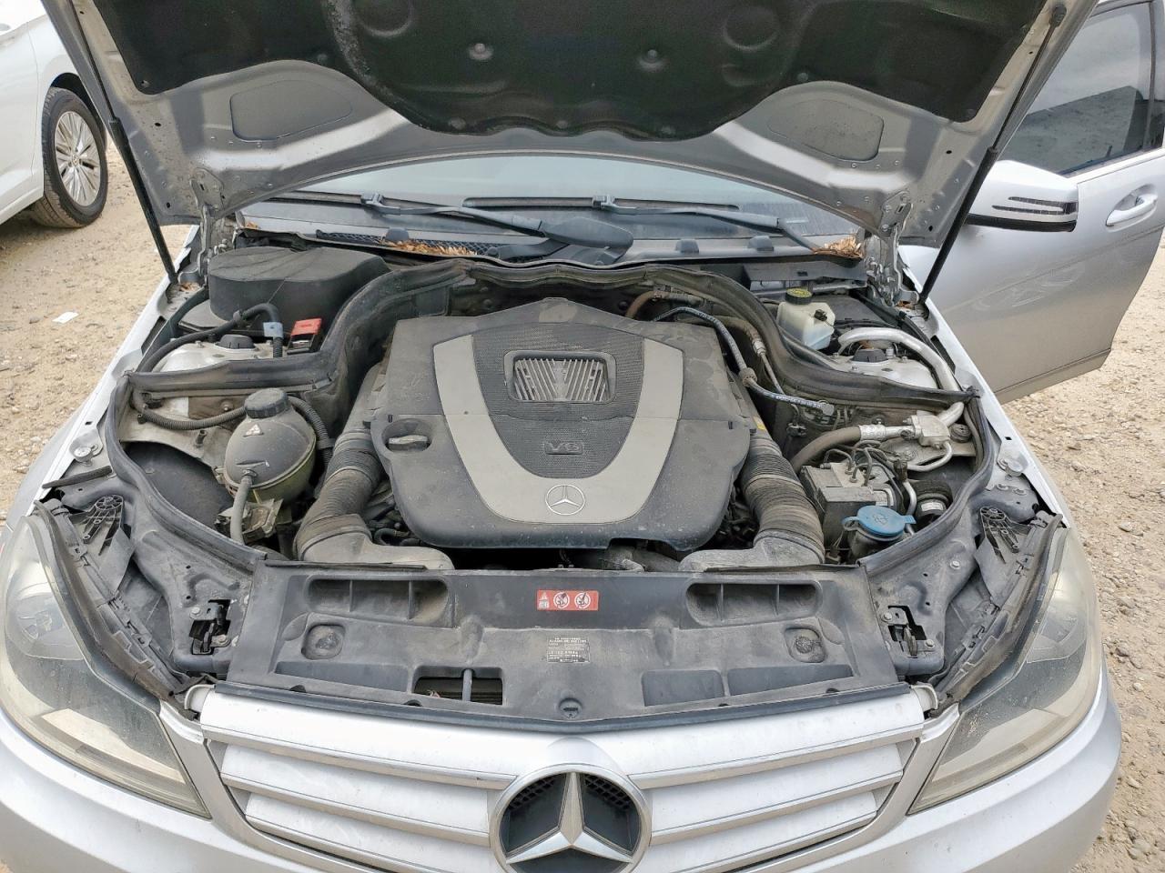 2012 MERCEDES-BENZ C-CLASS