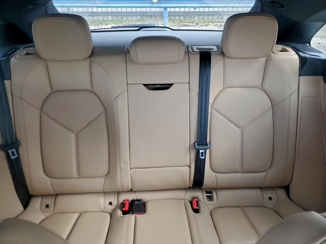 2019 PORSCHE Macan