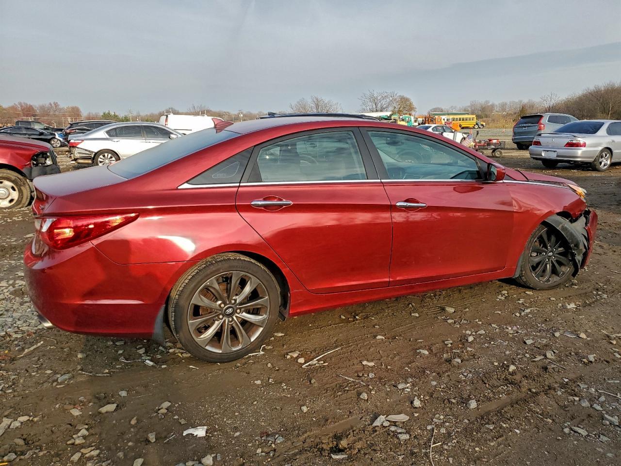 2011 HYUNDAI SONATA