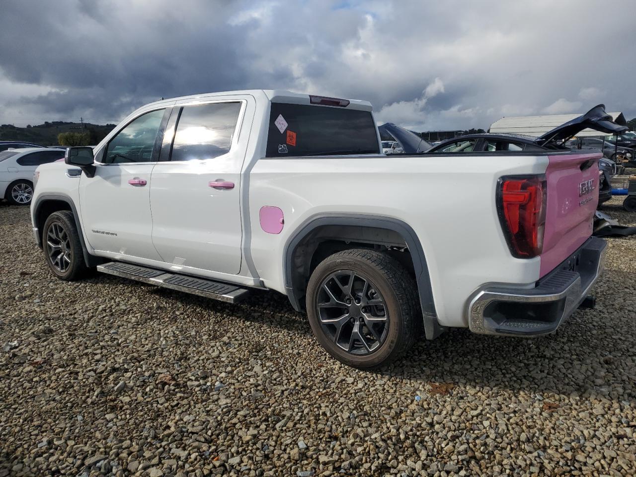 2023 GMC Sierra