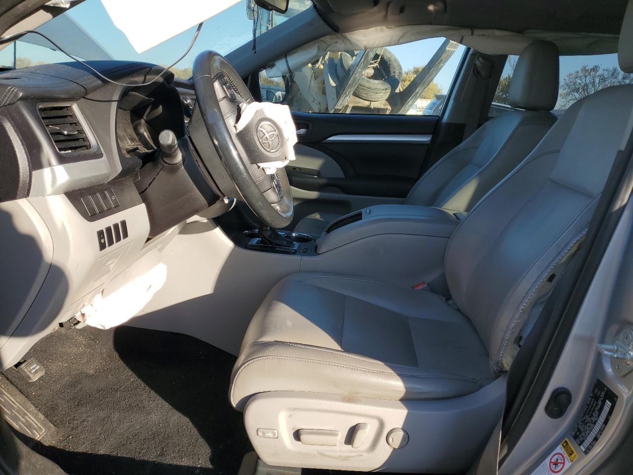 2015 TOYOTA HIGHLANDER