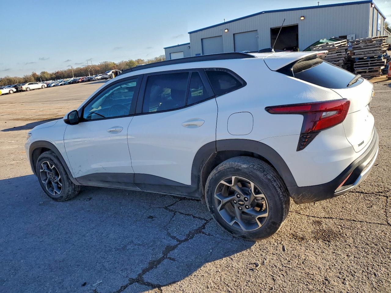 2025 CHEVROLET TRAX