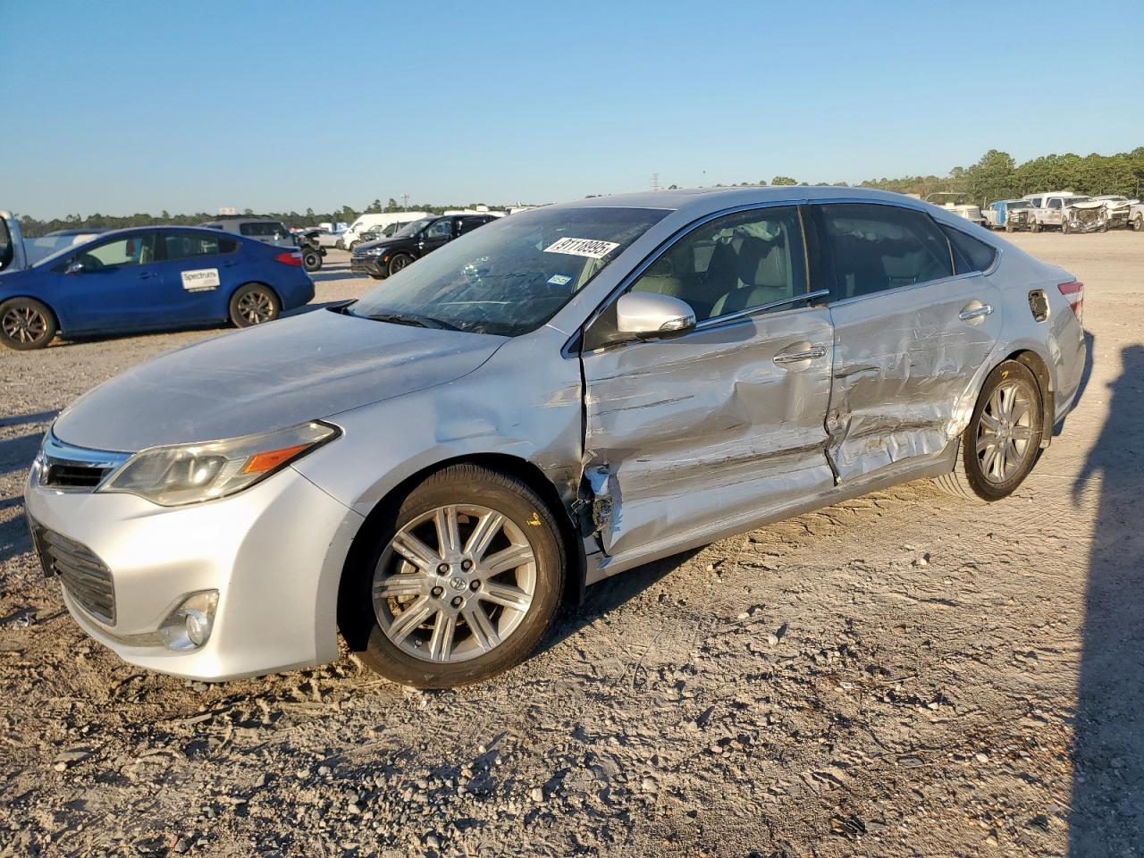 2013 TOYOTA Avalon