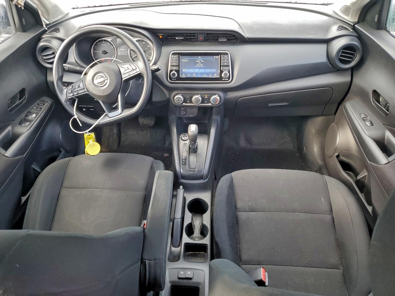 2024 NISSAN KICKS