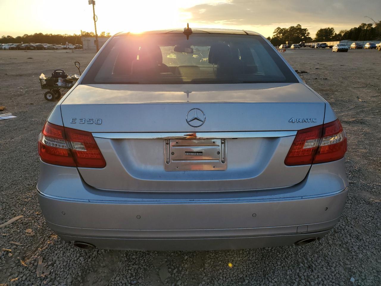 2012 MERCEDES-BENZ E-Class