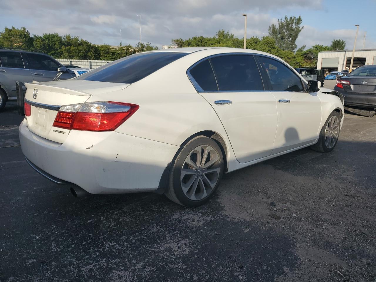2015 HONDA ACCORD