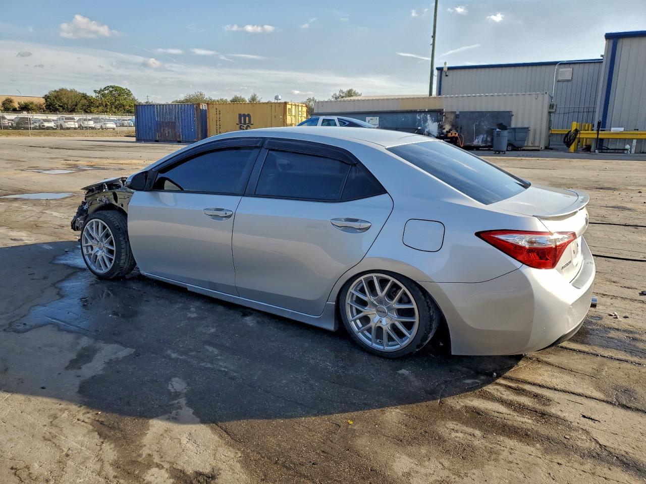 2016 TOYOTA COROLLA