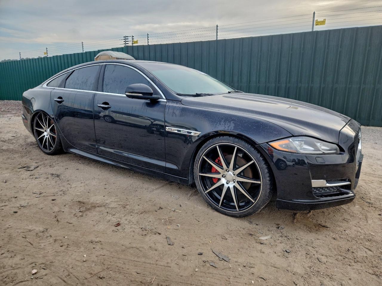 2016 JAGUAR Xj-Series