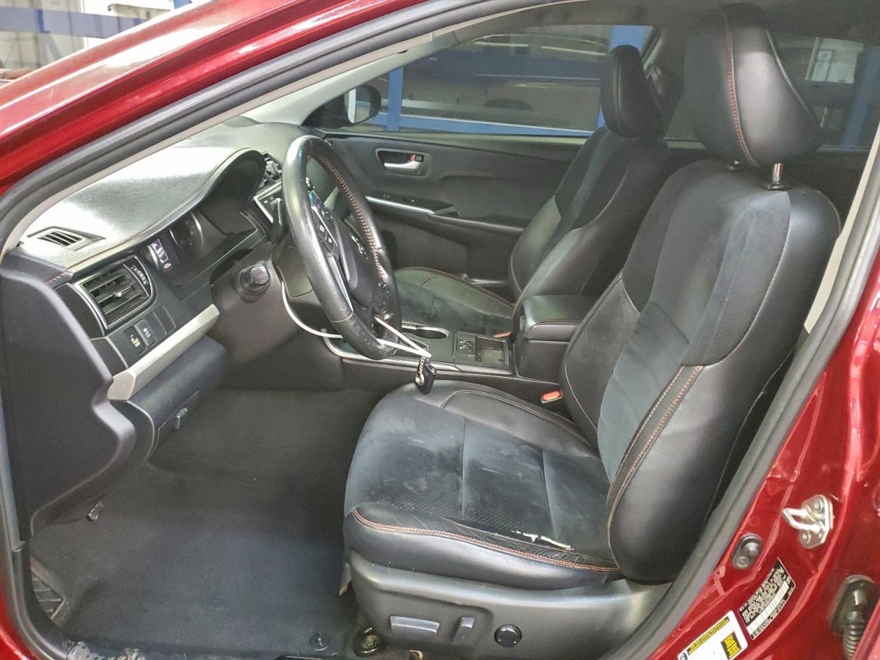 2016 TOYOTA CAMRY