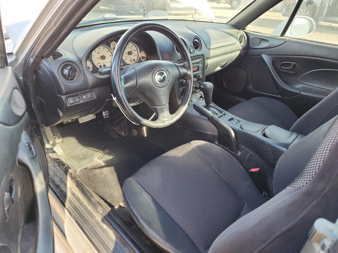 2003 MAZDA MX-5 Miata