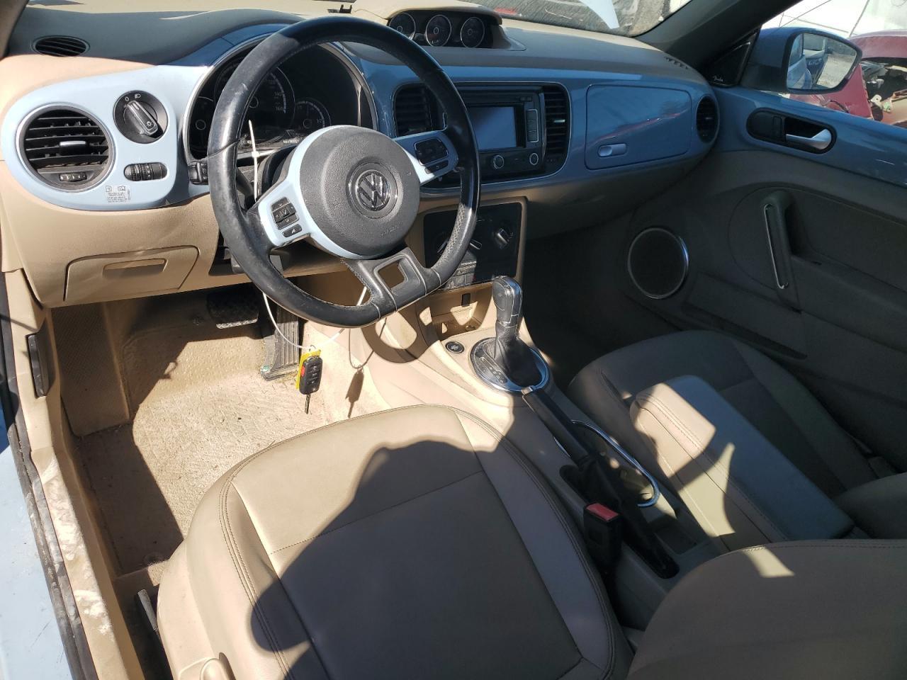 2013 VOLKSWAGEN Beetle