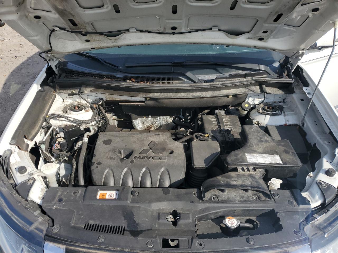 2016 MITSUBISHI outlander