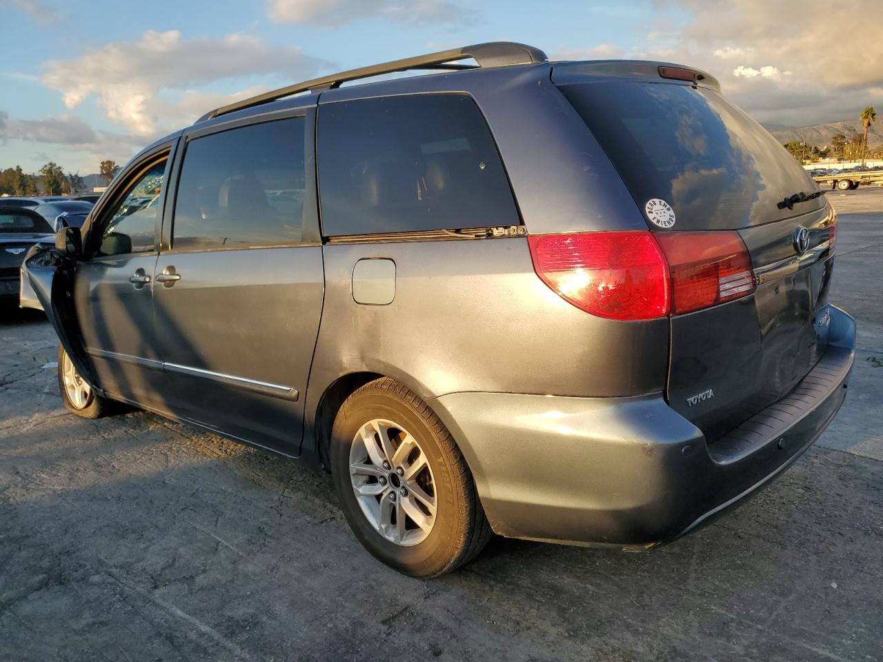 2007 TOYOTA SIENNA