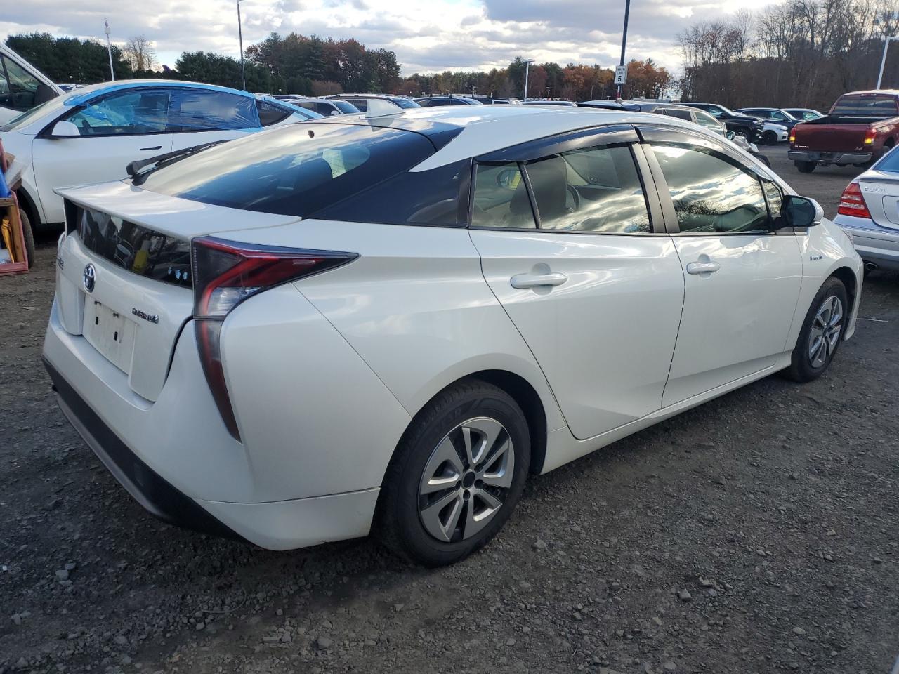 2016 TOYOTA PRIUS