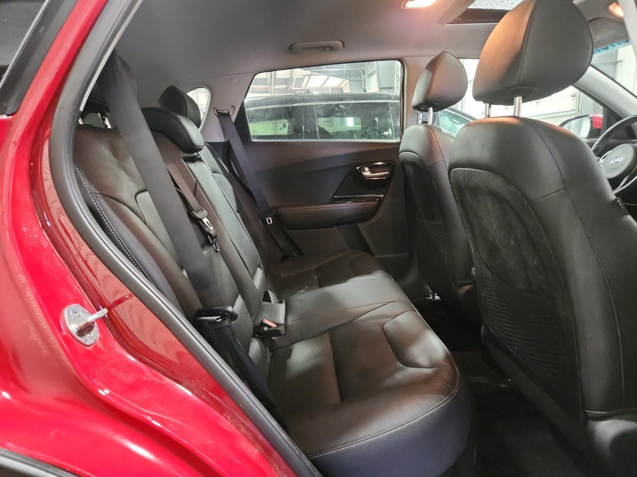 2017 KIA Niro