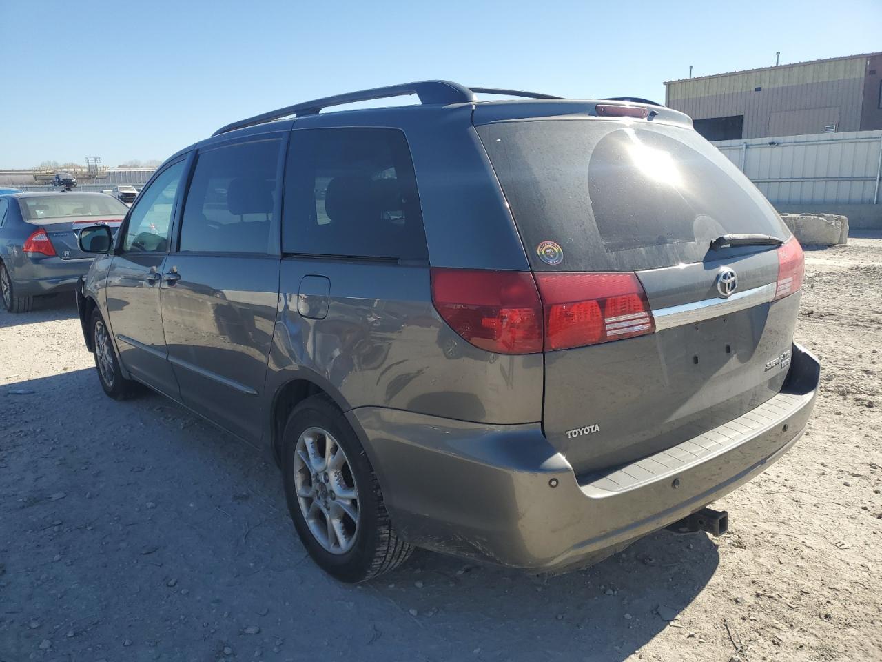 2005 TOYOTA SIENNA