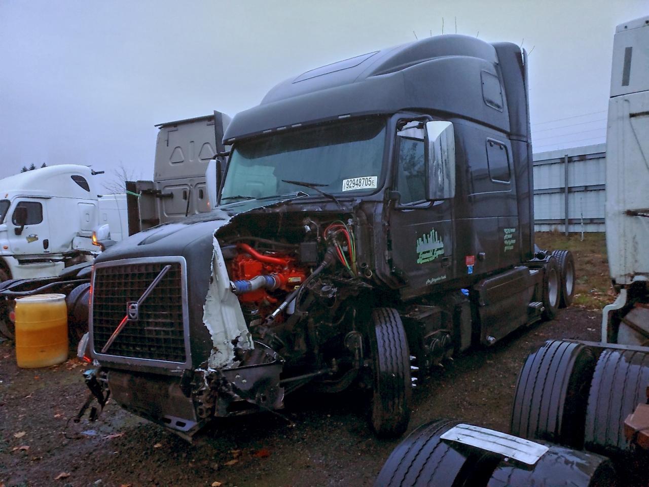2016 VOLVO VNL