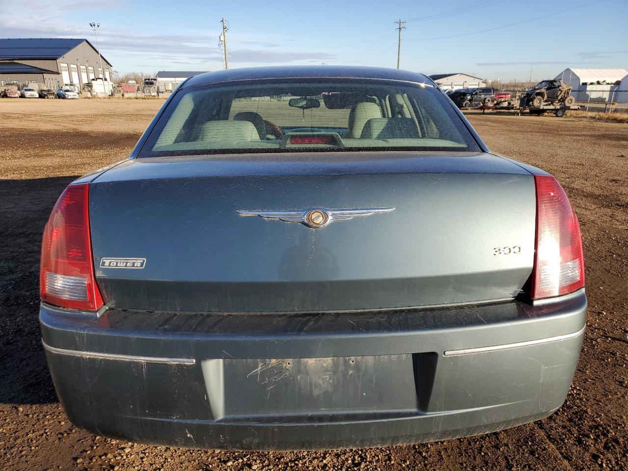 2005 CHRYSLER 300