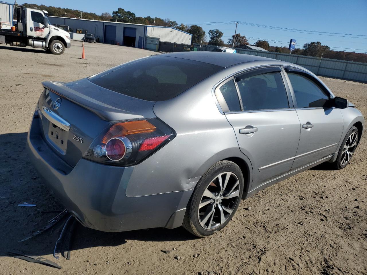 2009 NISSAN ALTIMA