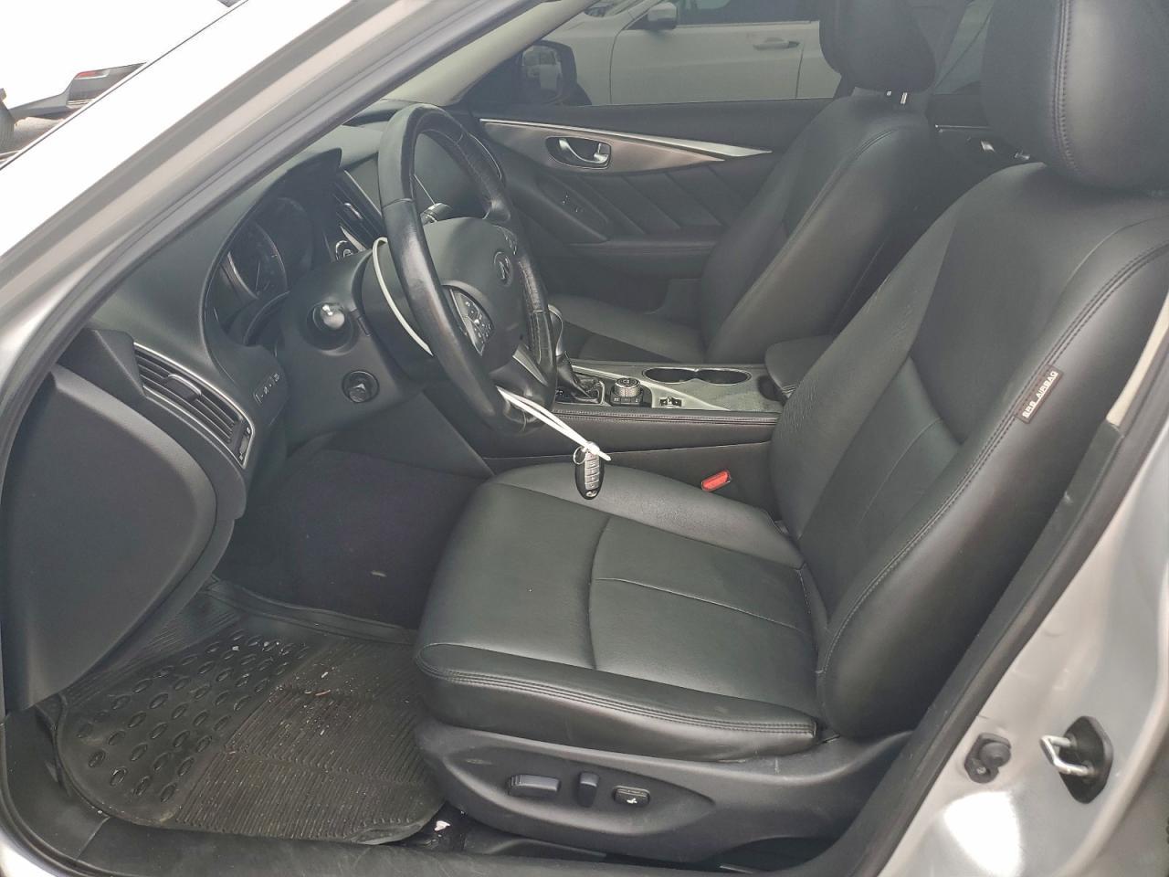 2016 INFINITI Q50