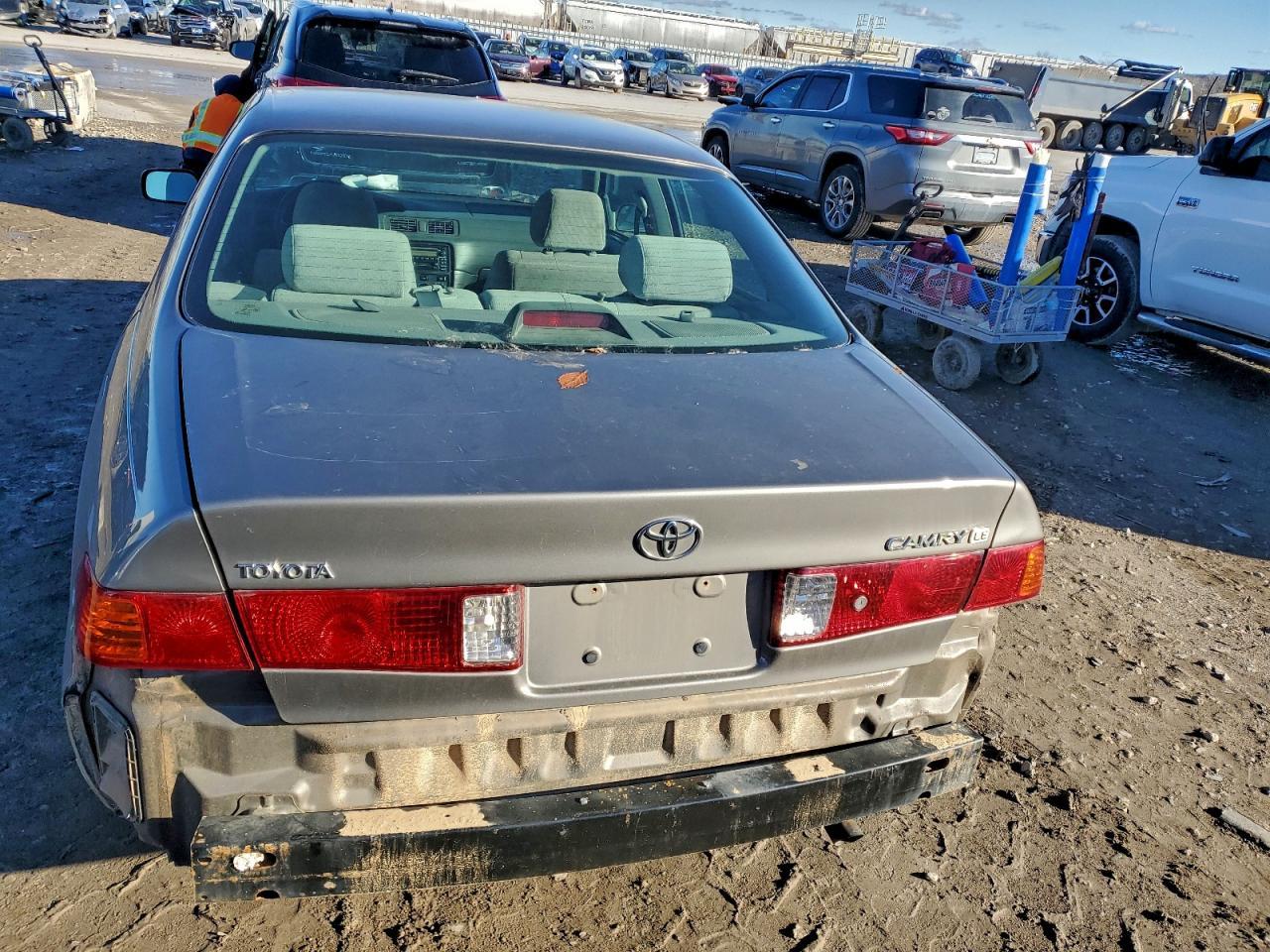 2001 TOYOTA CAMRY