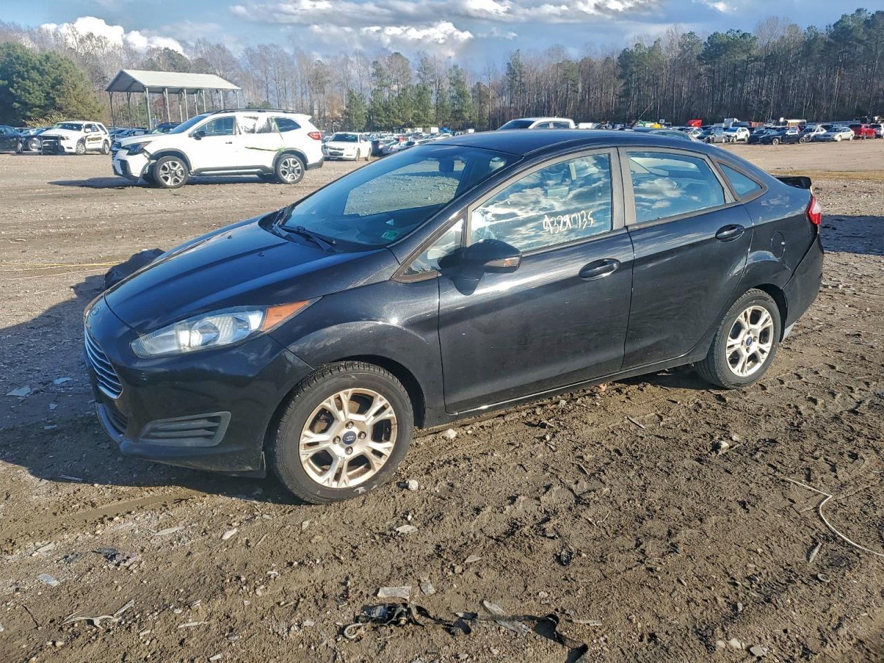 2015 FORD Fiesta