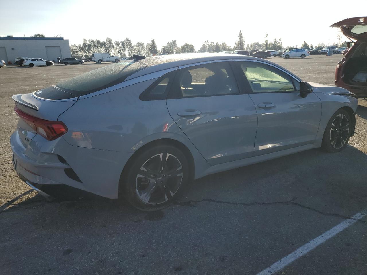 2022 KIA K5