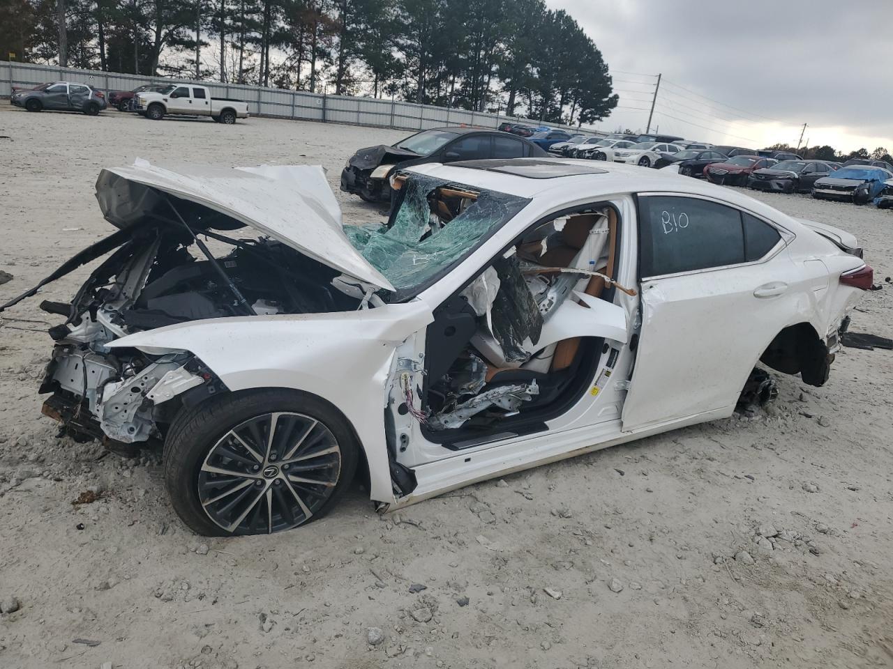 2024 LEXUS ES 300H