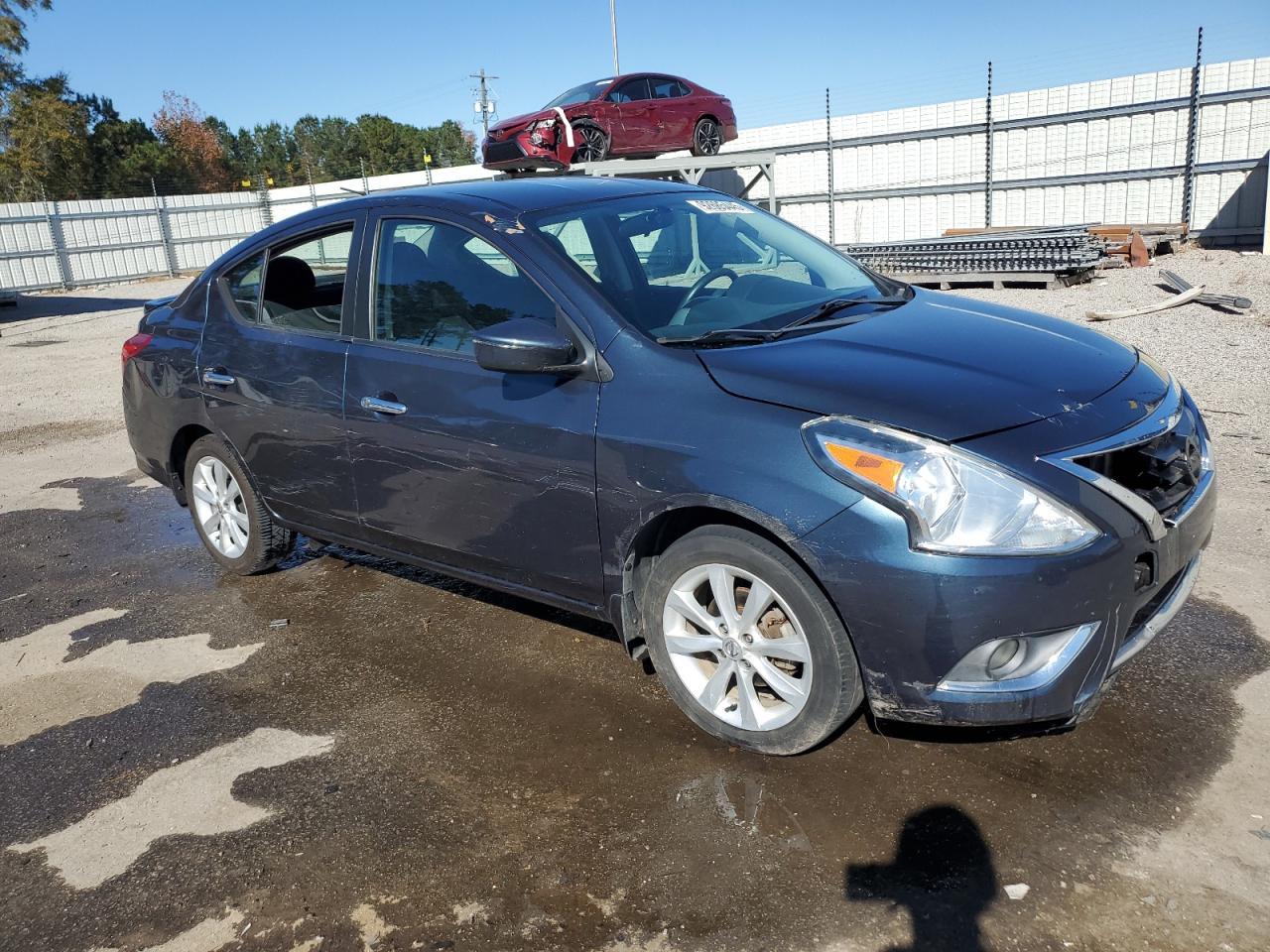 2017 NISSAN VERSA
