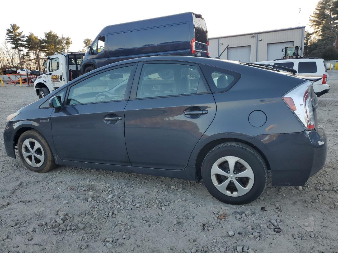 2013 TOYOTA PRIUS