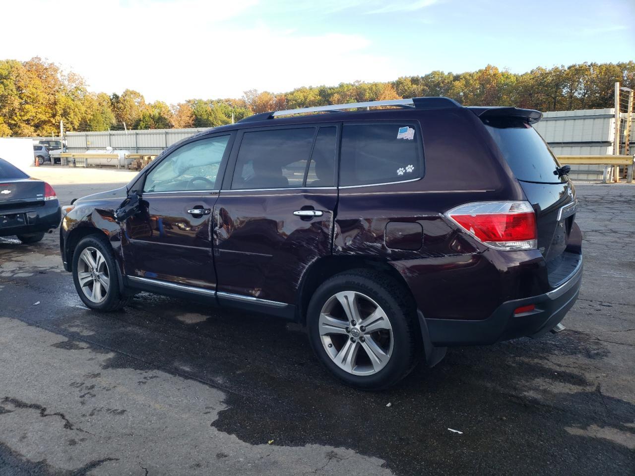 2011 TOYOTA HIGHLANDER