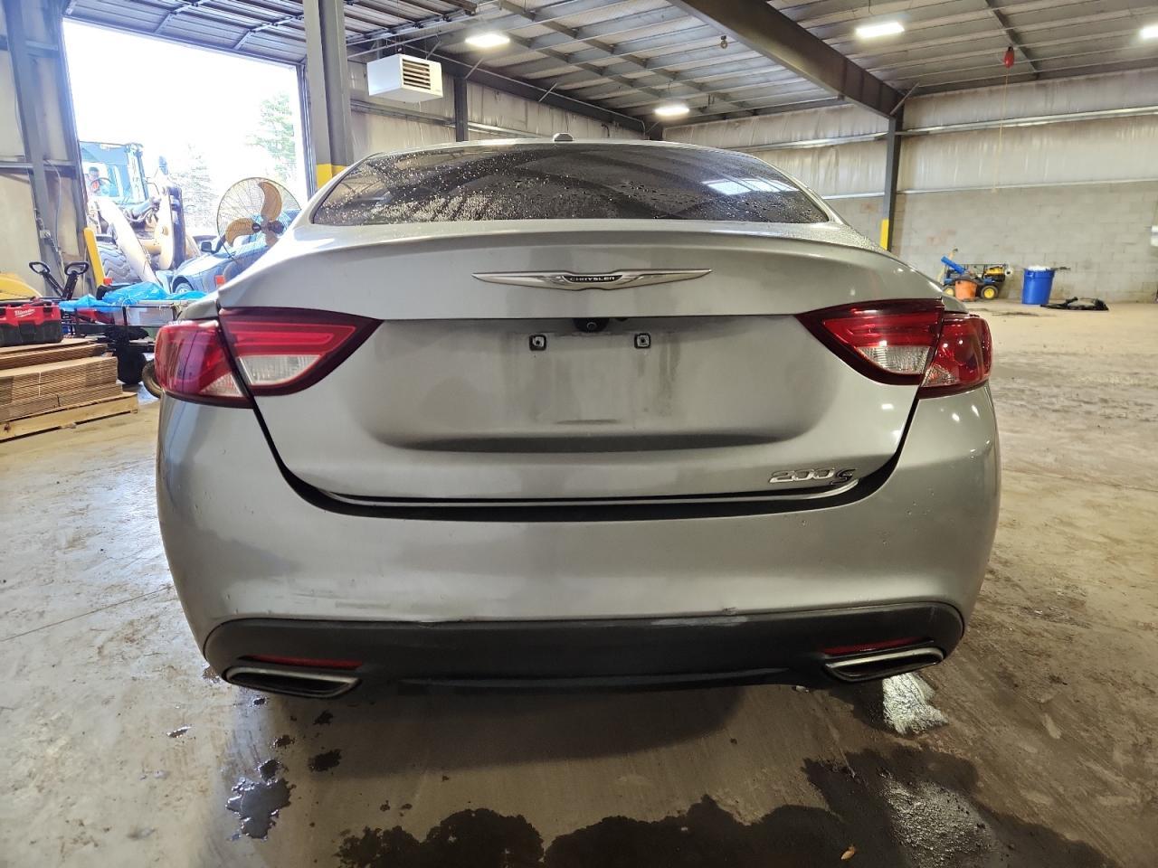 2016 CHRYSLER 200