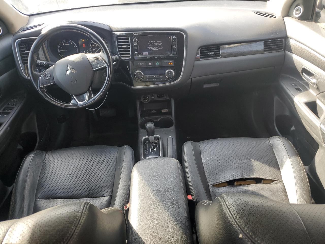 2016 MITSUBISHI outlander
