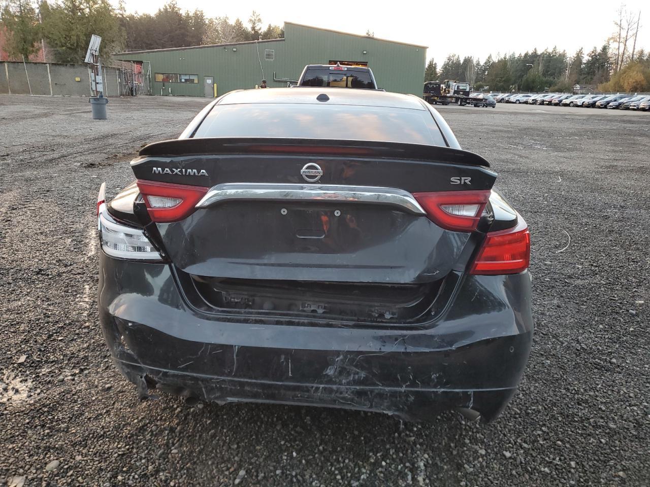 2017 NISSAN Maxima