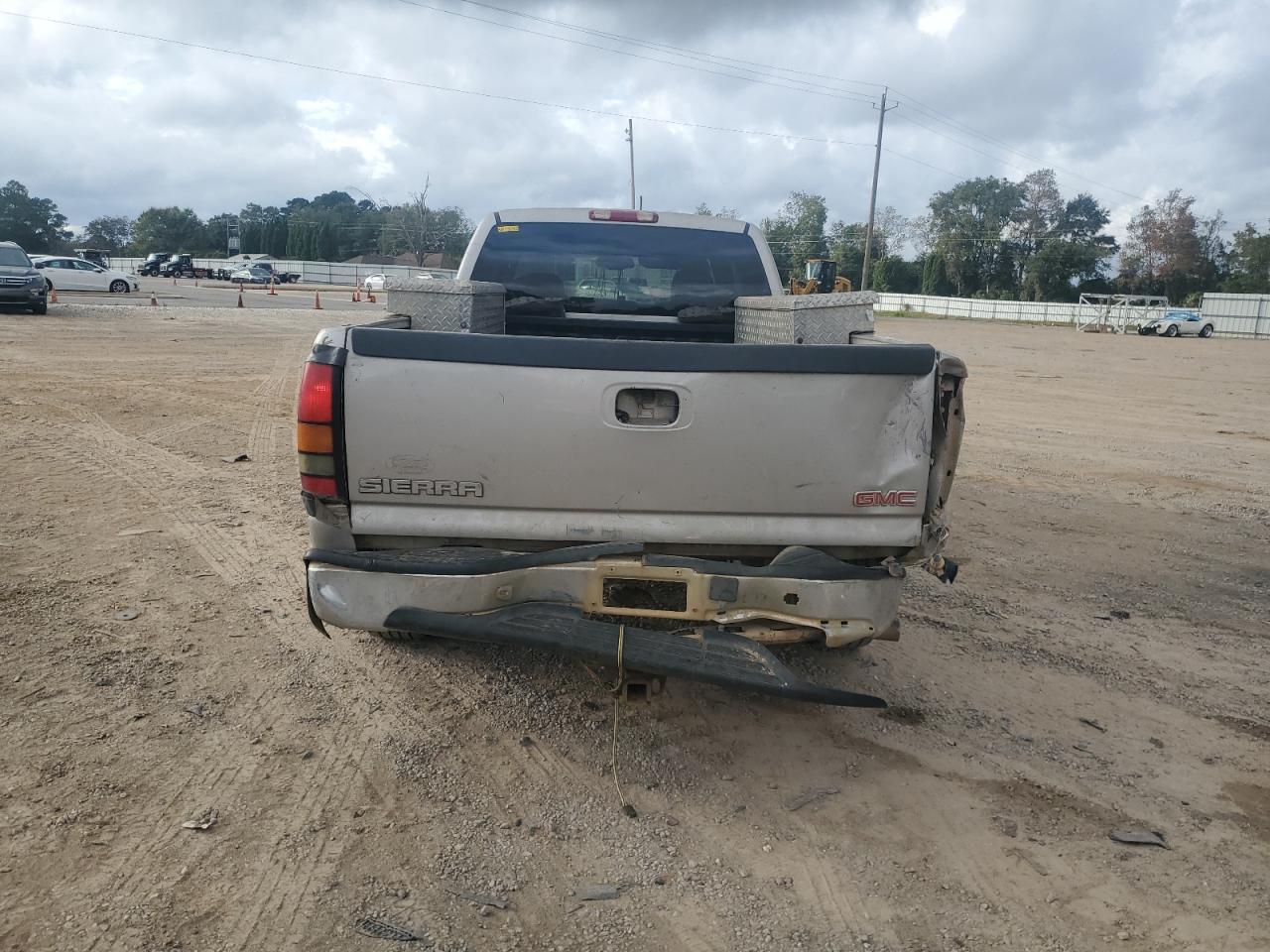 2005 GMC Sierra
