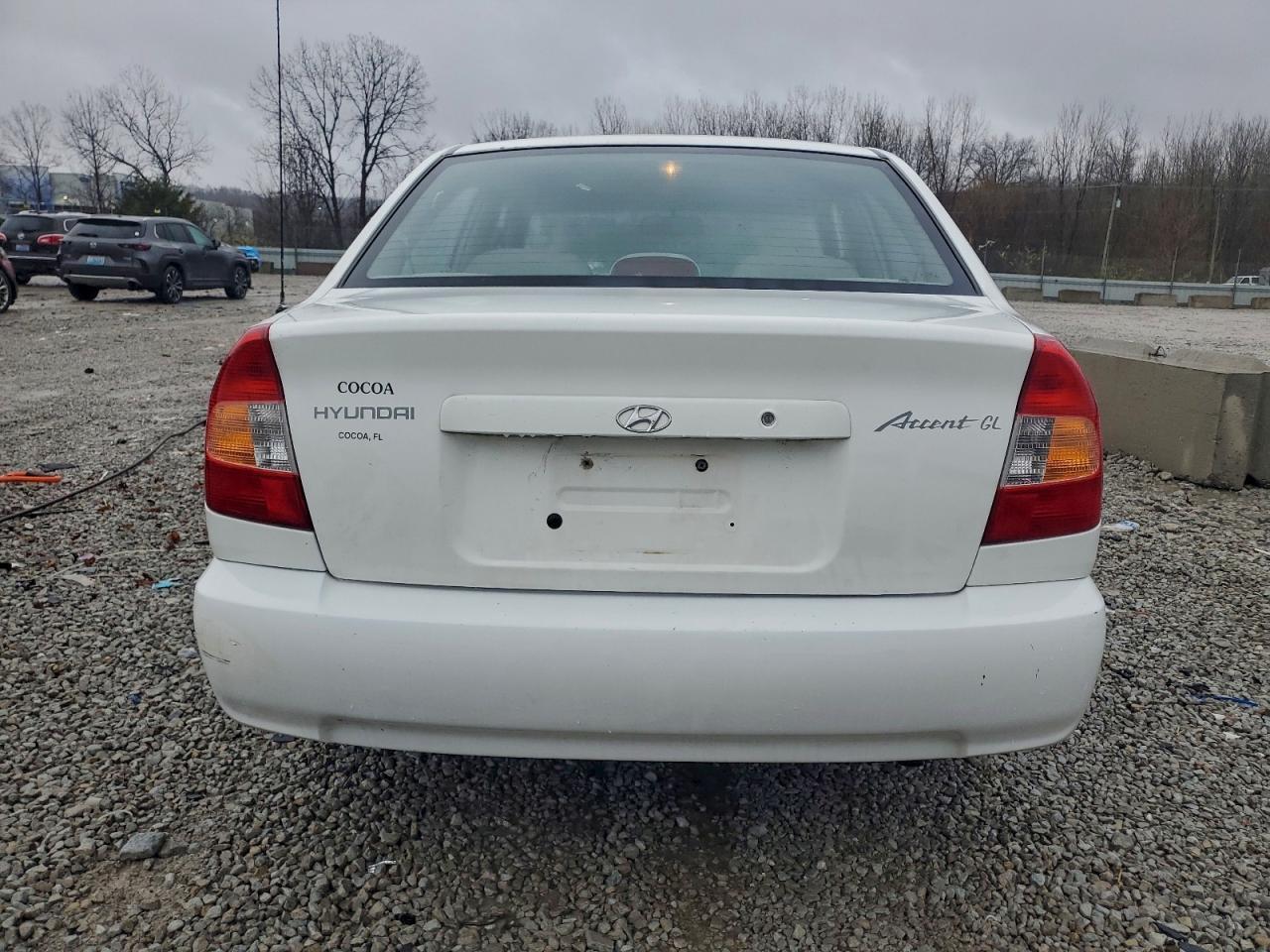 2002 HYUNDAI ACCENT