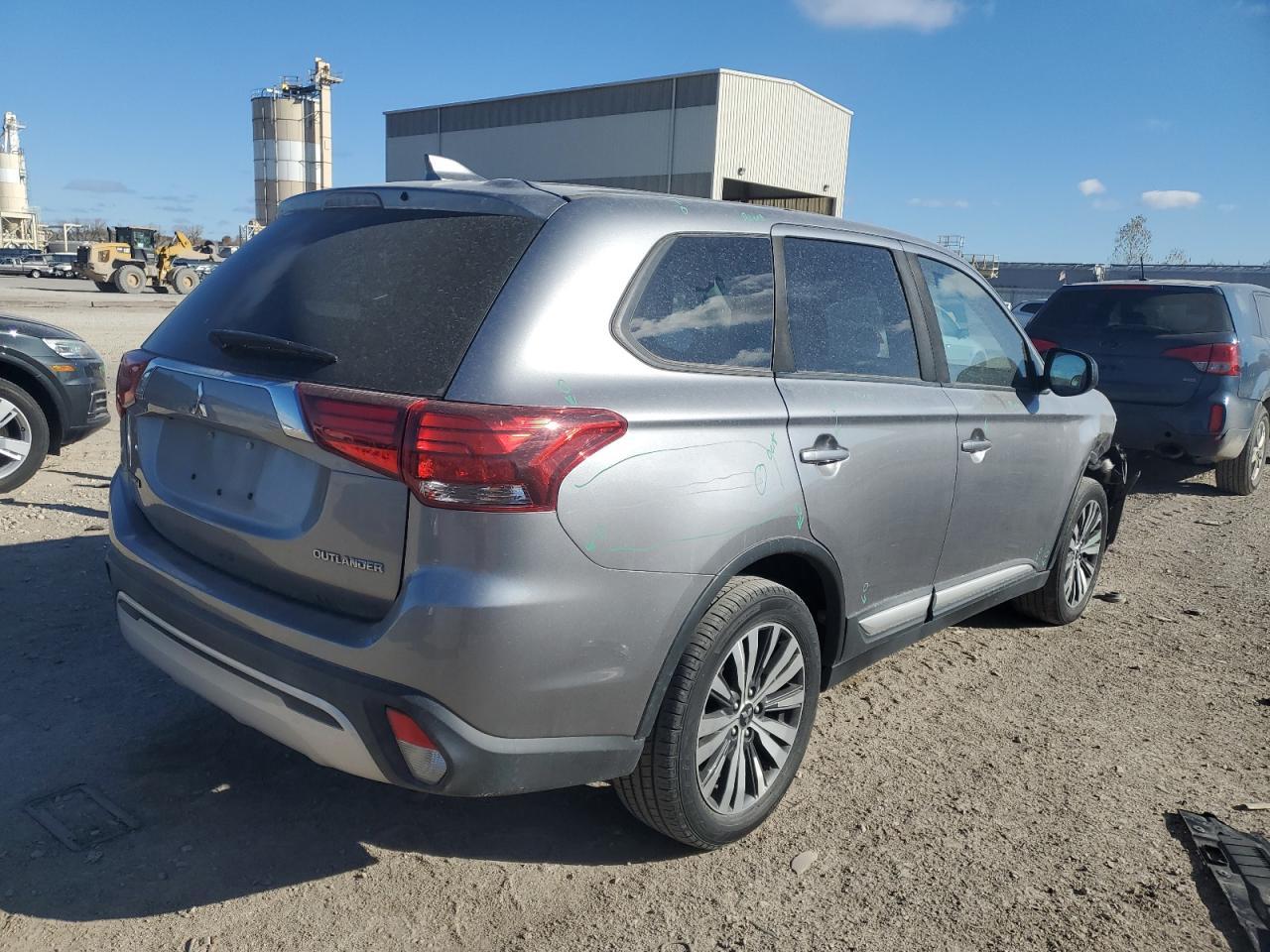 2019 MITSUBISHI outlander