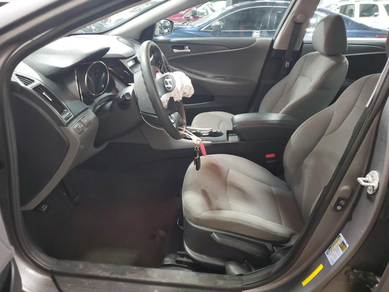 2011 HYUNDAI SONATA