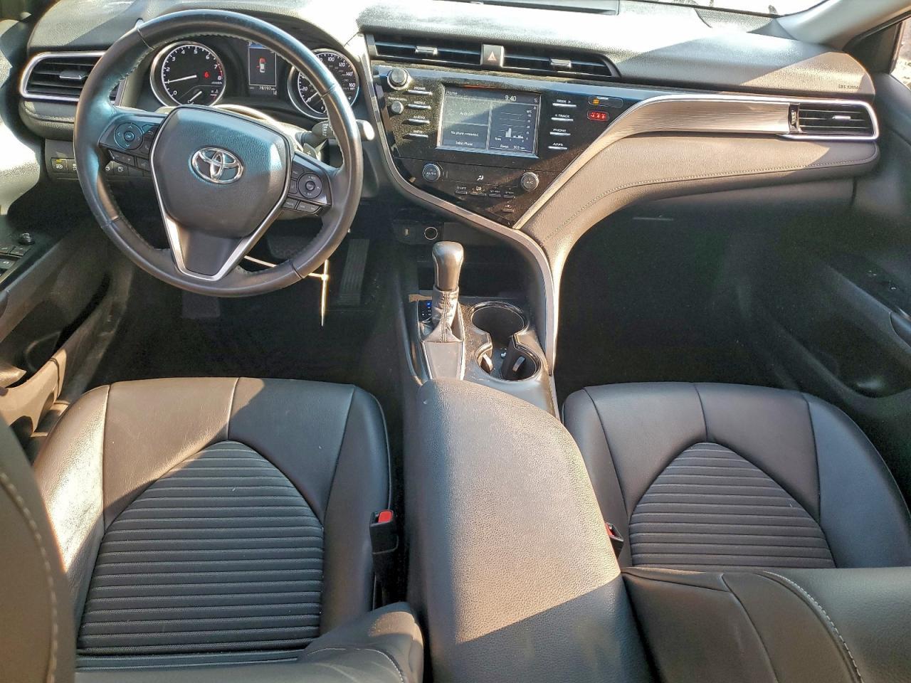 2018 TOYOTA CAMRY